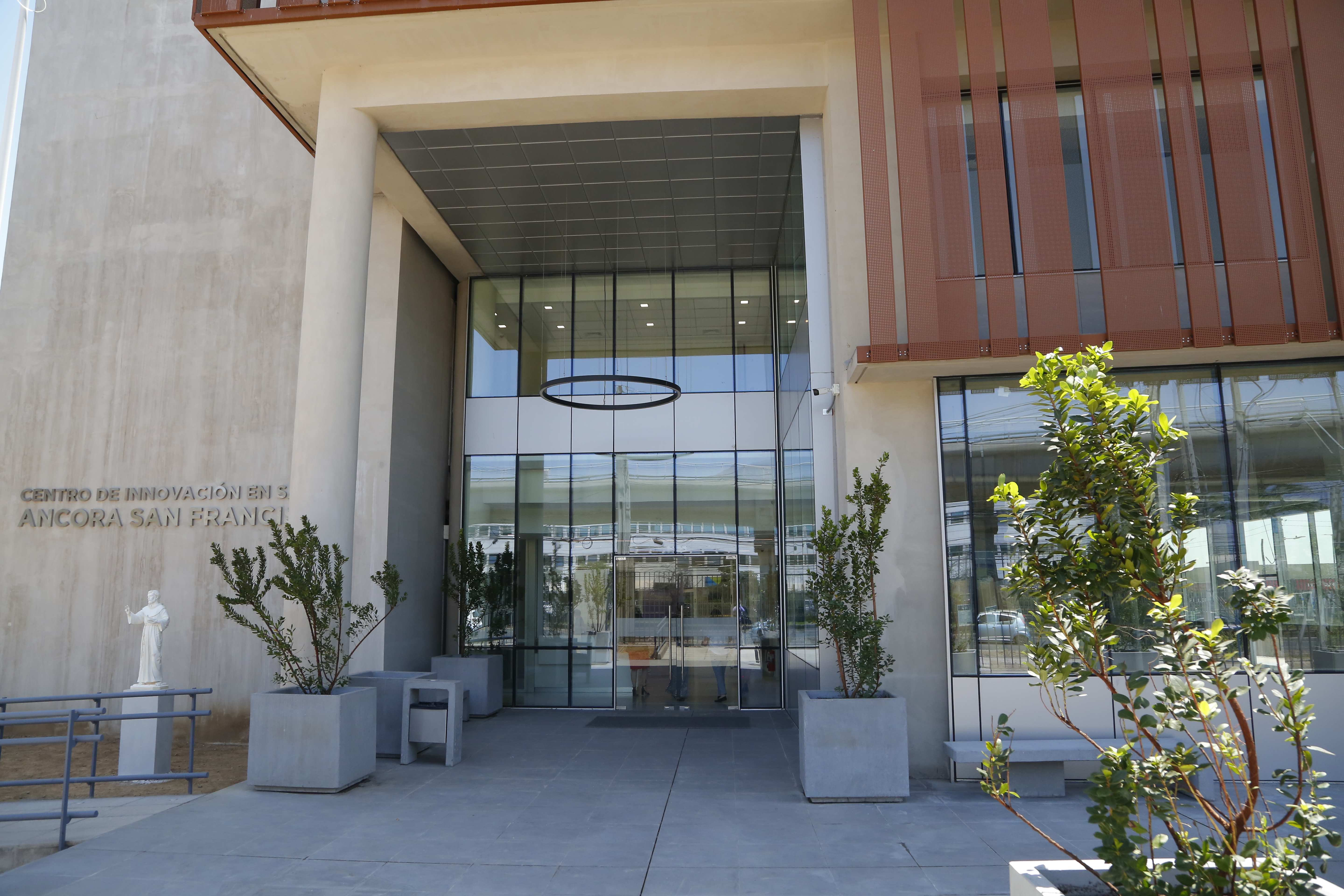 San FARANCISCO Fachada I PRISMA IA 2.0 busca validar soluciones tecnológicas basadas en IA, orientadas a mejorar el acceso, la gestión clínica y el cuidado de pacientes.