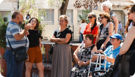 Apoyo a Comunidades Vecinas